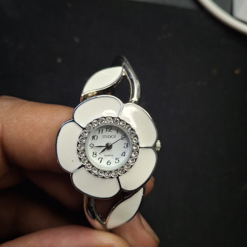 Studio Elegant White Floral Women's Watch